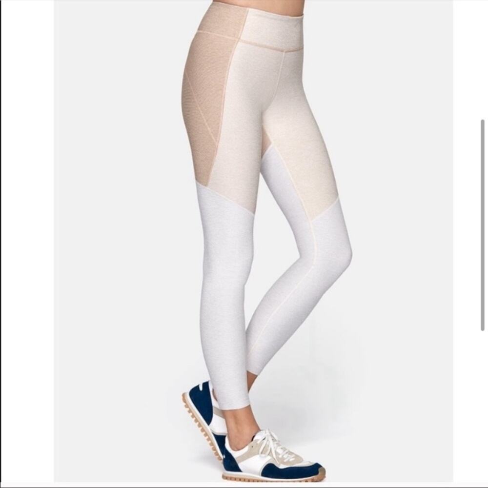 Outdoor Voices 7/8 Oatmeal Cloud Athletic Leggings Pants Bottoms Size Small